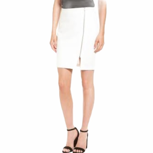 *SALE* NWT CUPCAKES & CASHMERE White Asymmetrical Skirt - Picture 1 of 10